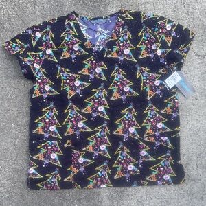 Vibrant Black Graphic Short Sleeve Tee
